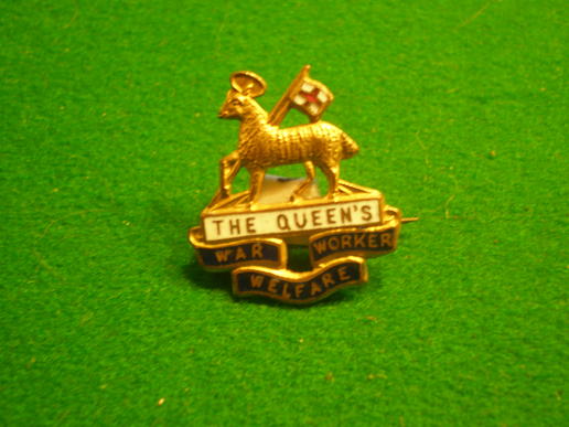 The Queen's Regiment Welfare War Worker badge.