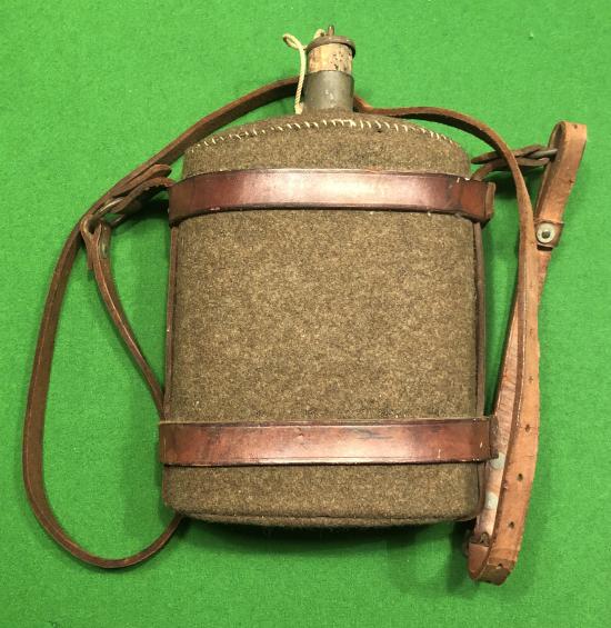 Home Guard Waterbottle and Carrier.