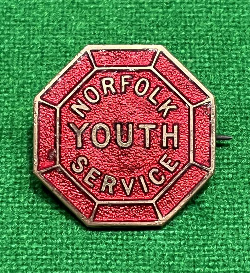 Norfolk Youth Service lapel badge.