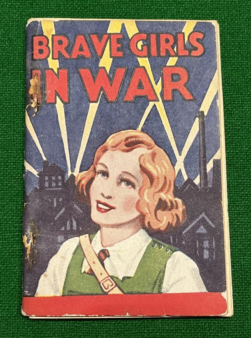 Children's miniature book ' Brave Girls in War '.