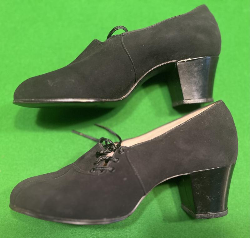 Lady's CC41 ' Utility ' Shoes.